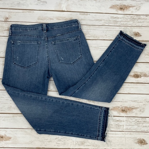 Vineyard Vines Ankle Frayed Hem Jeans NWOT - Picture 7 of 11